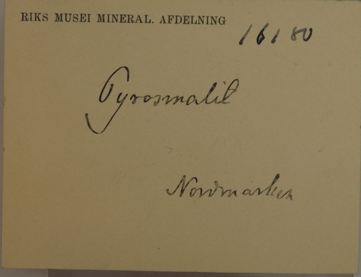 Pyrosmalitt-(Fe) fra Nordmark, Sverige