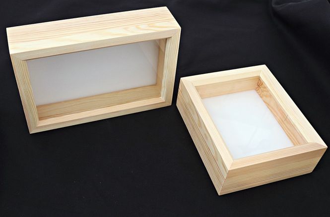 Hovedbilde Insektkasse (insektramme) med glasslokk i furu, 18 x 15 x 6 cm
