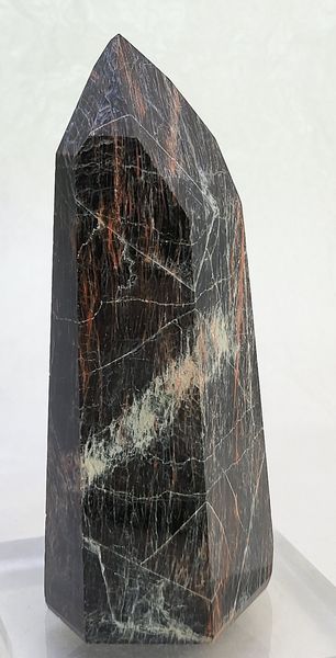 Hovedbilde Steintårn av svart turmalin (schörl)