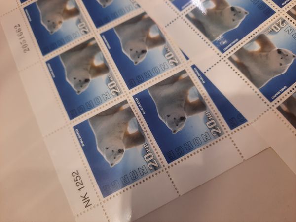 Hovedbilde BILLIG PORTO. Postfriske norske frimerker, Pålydende 1.000 kr. Halv pris!