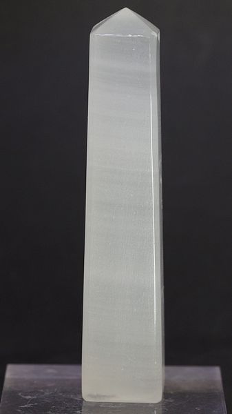 Hovedbilde Båndkalsitt, tårn, obelisk