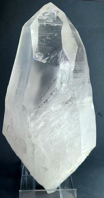 Hovedbilde Diger kvartskrystall (bergkrystall), Brasil, 3,7 kg