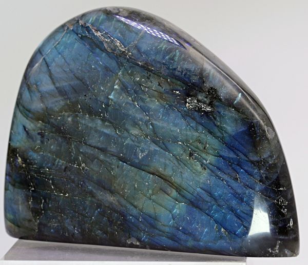 Hovedbilde Labradoritt/spektrolitt, helslipt (labradorite, spectrolite)