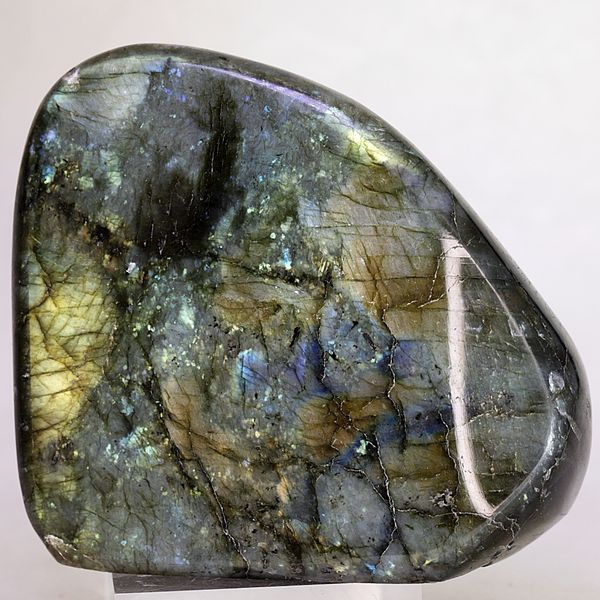 Hovedbilde Labradoritt/spektrolitt, helslipt (labradorite, spectrolite)