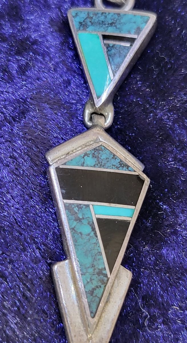 Ray Tracey, Arrow-anheng, Native American Art