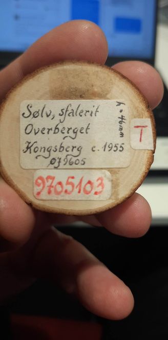 Hovedbilde Naturlig sølv med sinkblende (sfaleritt), Overberget, Kongsberg