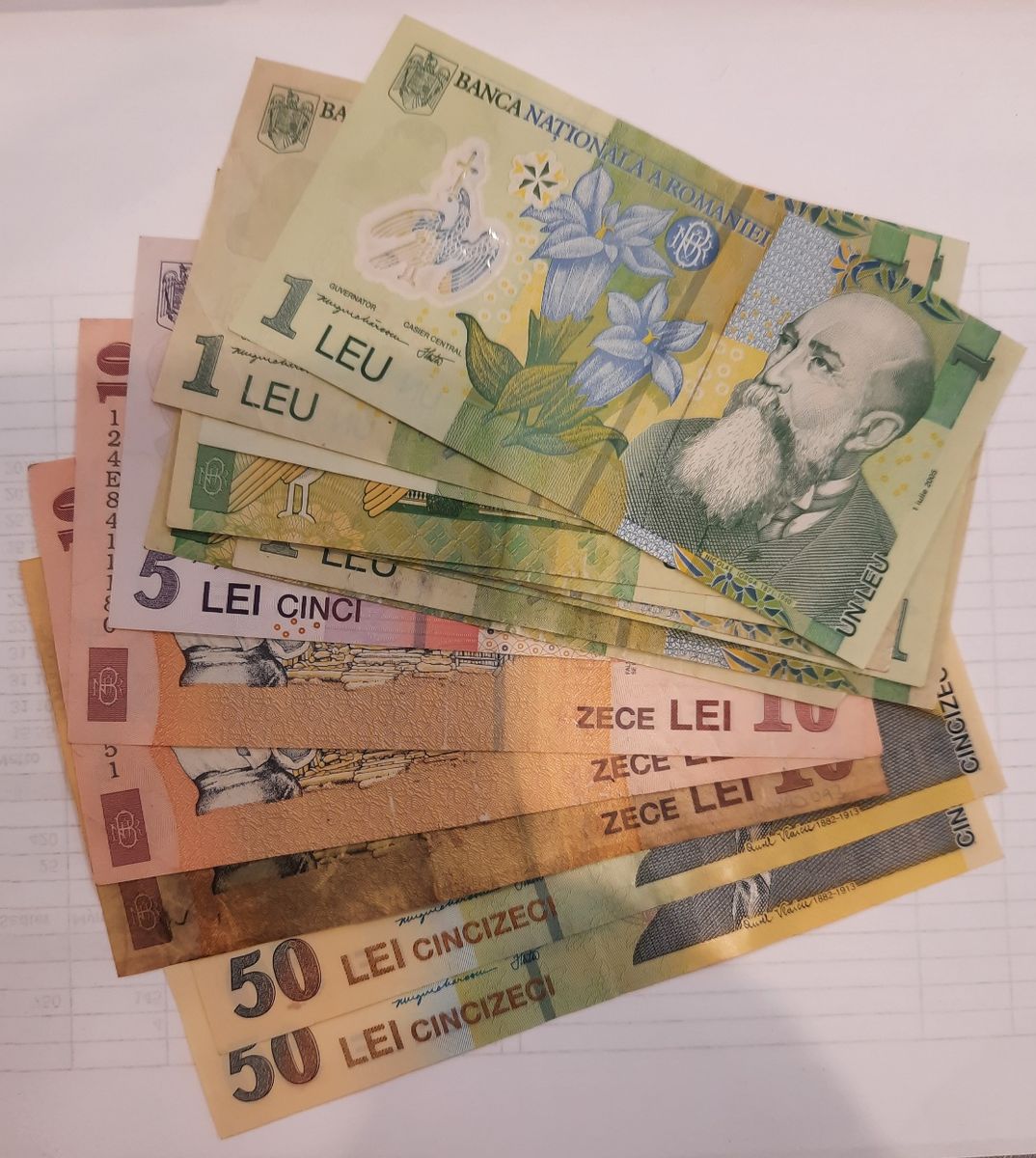 Romania, 144 lei