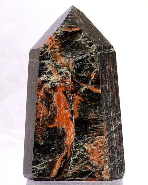 Hovedbilde Turmalin, svart, tårn, obelisk