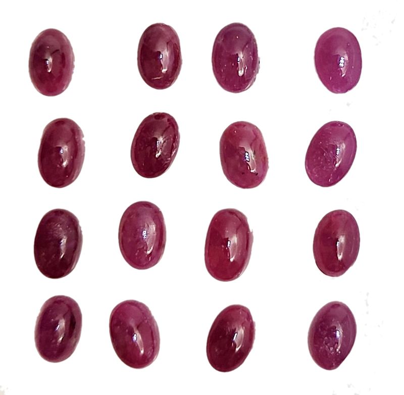 Cabochon, rubin (eng. ruby), 4 x 6 mm